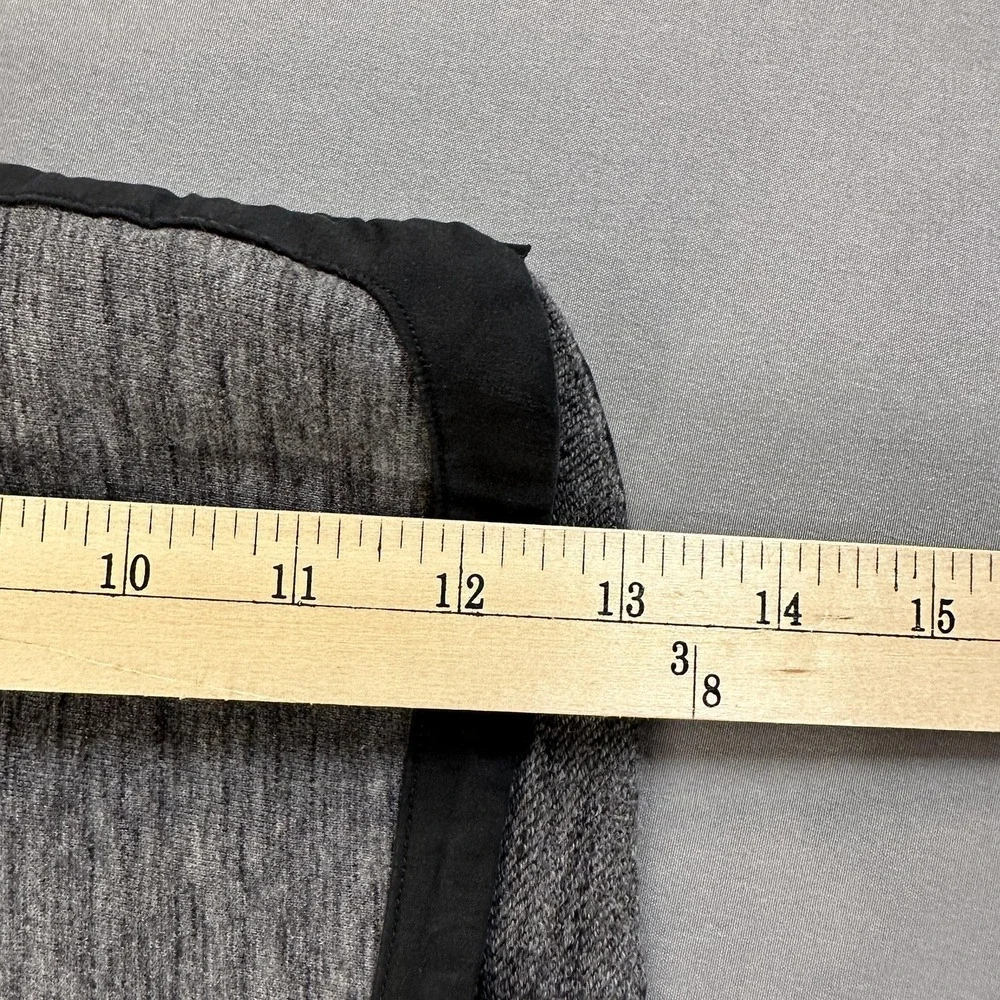 Lululemon Shorts Womens 6‎ Gray Sweat Relaxed Fit High Waist Pockets Athletic